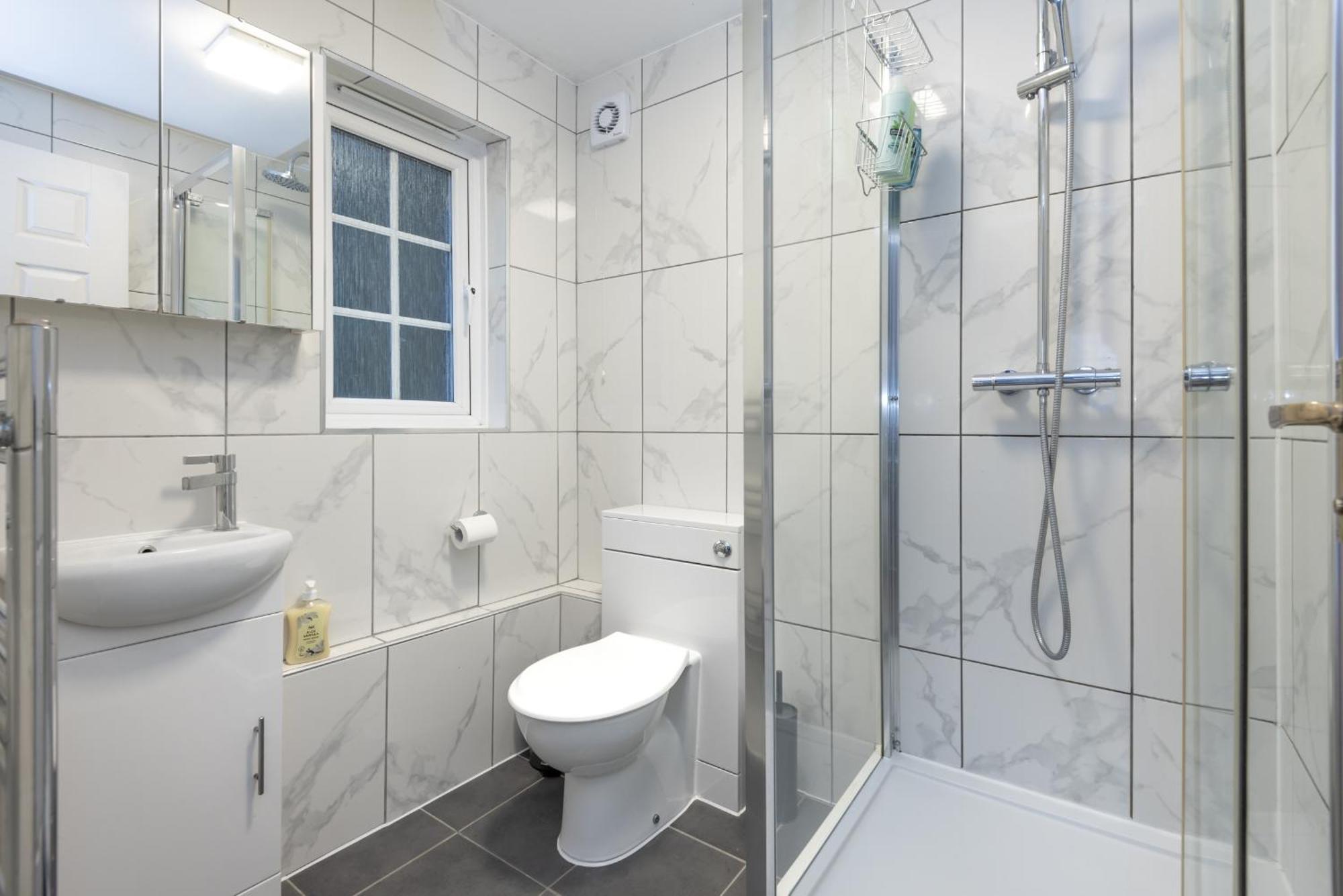 Beautiful 2-bed Near Wimbledon Tennis *