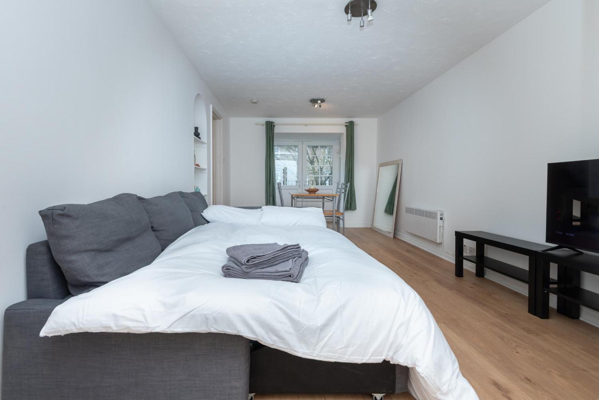 Beautiful 2-bed Near Wimbledon Tennis Appartamento *