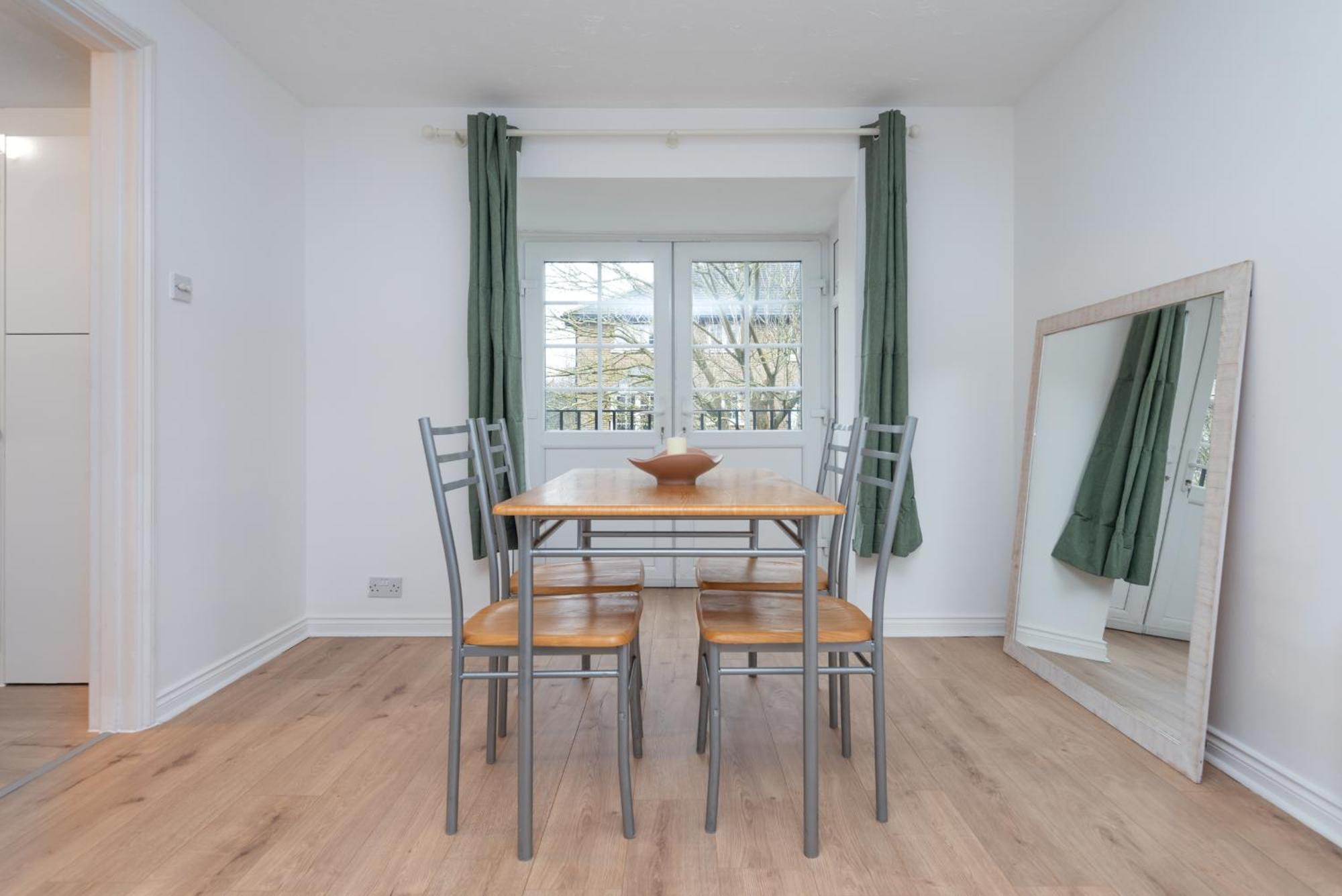 Beautiful 2-bed Near Wimbledon Tennis *